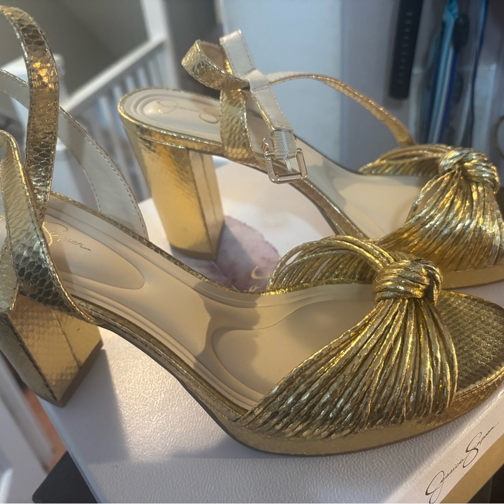 Jessica Simpson Metallic Gold Knot-Front Heeled Sandals - Picture 5 of 9